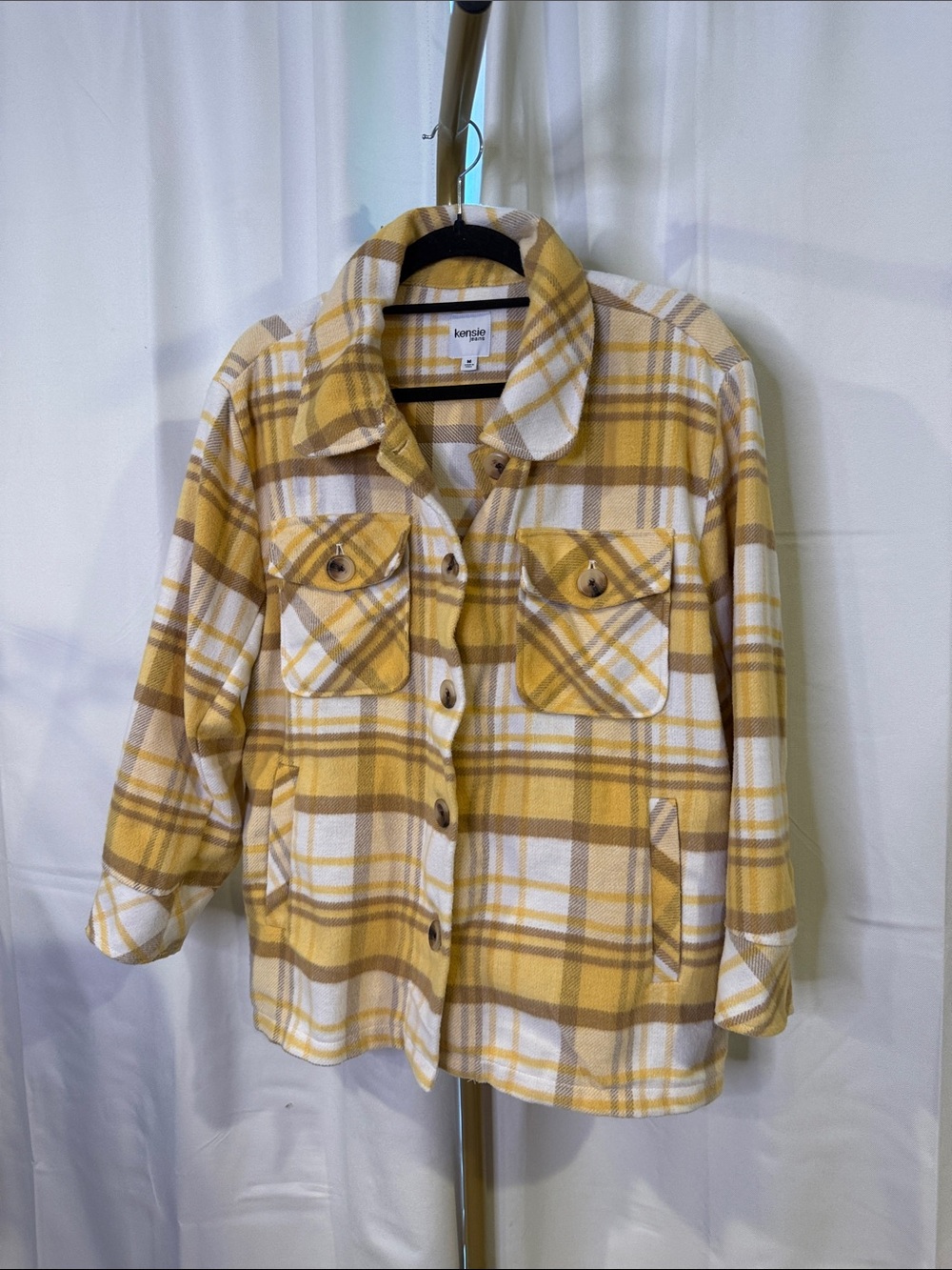 kensie women’s M oversized Yellow and Cream Plaid Button-Front Shacket